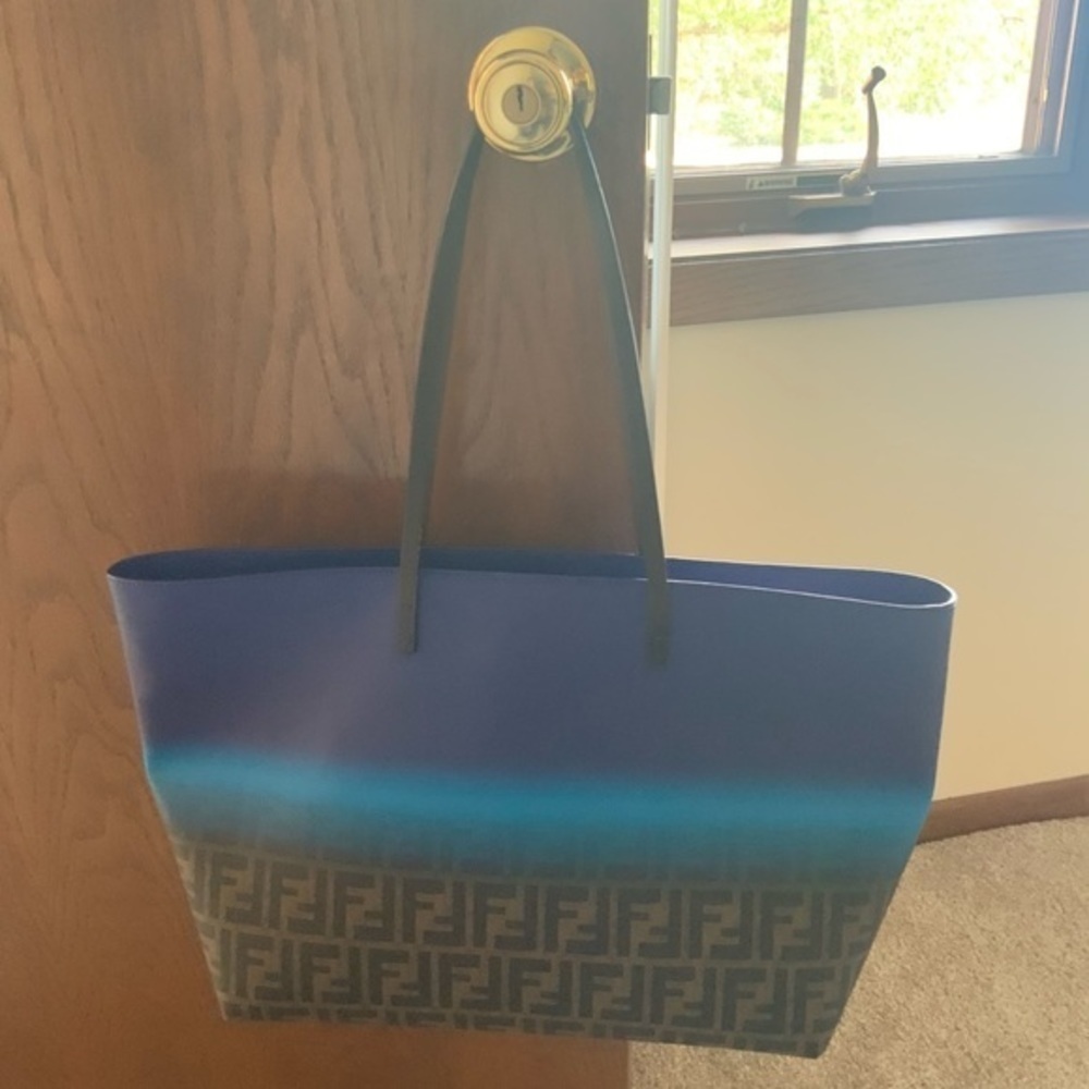 Fendi Zucca Ombré Roll Tote in blue - Picture 3 of 13